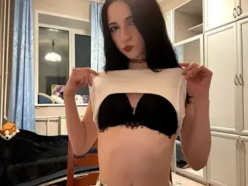 Stripchat Adult Webcam of UrBabeLuna