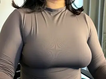 Stripchat Live Sex Cam of ohh_mona