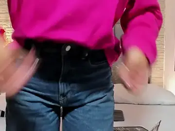 Stripchat Live Sex Cam of LanaRouse