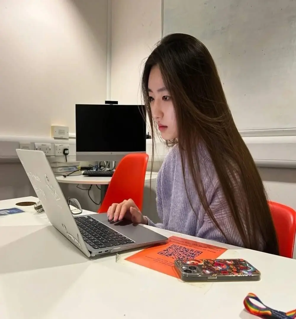 Naked_like_the_moon_usa