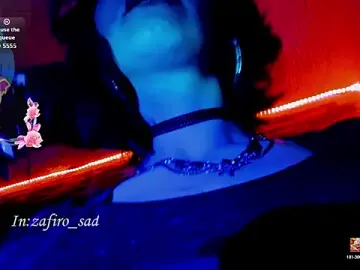 Stripchat Free Live Porn of BlueElyxra