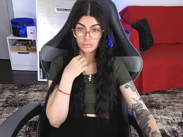 Stripchat Live Sex Cam of AnacondaOnn