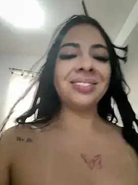 Stripchat Live Sex Cam of xoxo_sol