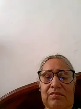 Stripchat Live Sex Cam of _candi