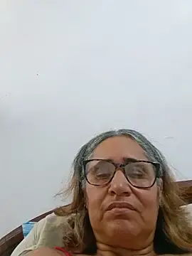 Stripchat Live Sex Cam of _candi