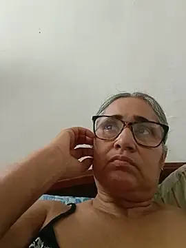 Stripchat Best Webcam of _candi