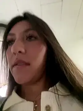 Stripchat Free Live Porn of MiaJones21