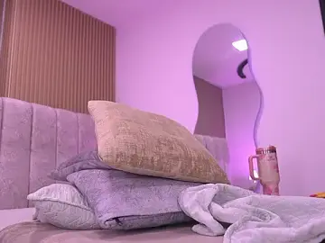 Stripchat Free Porn Cam of violeta_aroca