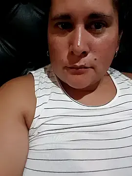 Stripchat Live Sex Cam of Clara_Arg