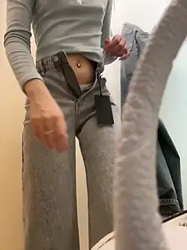 Stripchat Live Sex Cam of ElliRose