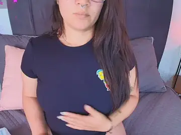 Stripchat Free Live Porn of samm_curvy