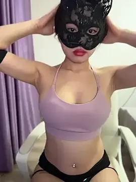 Stripchat Sex Cam of HiLILI-00