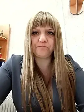 Stripchat Live Sex Cam of Office_Albertina