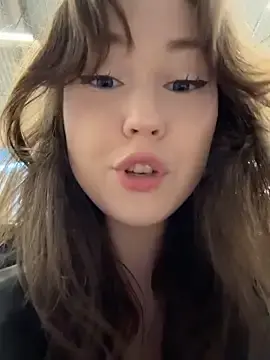 Stripchat Free Live Porn of Peachy_Dream