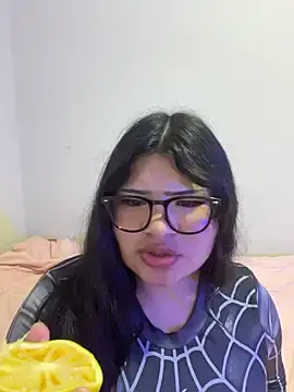 Stripchat Live Sex Cam of Cannella_0