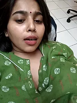Stripchat Watch Live Sex Cams of Cute-Simmi69