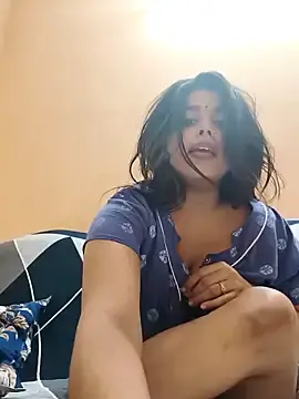 Stripchat Free Live Porn of Cute-Simmi69