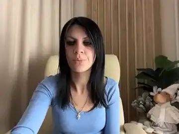 Stripchat Watch Live Sex Cams of InjaAtHome