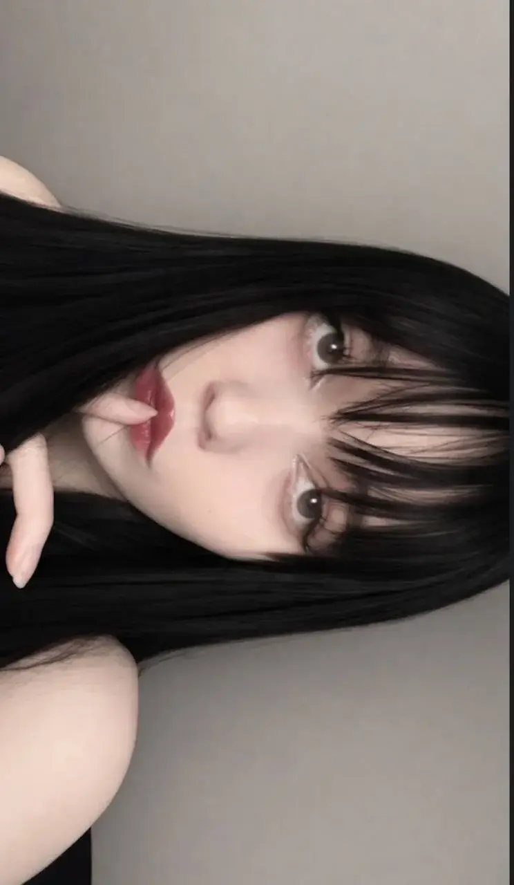 Tomie_Kawakami