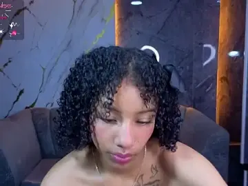 Stripchat Live Porn of Violeth_b