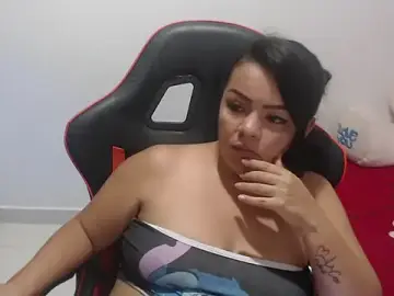 Stripchat Free Live Porn of emily_sexxx