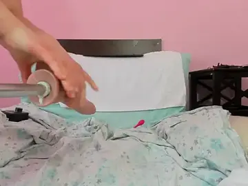 Stripchat Nude Webcam of HotSweetAngel