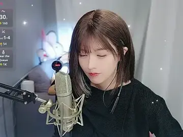 Stripchat Live Sex Cam of Tw_Sexynn