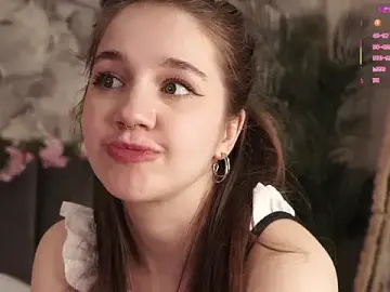 Stripchat Free Porn Cam of AmiLewis