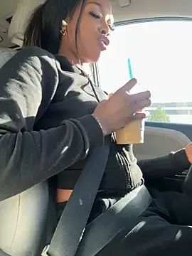 Stripchat Adult Webcam of mismialove