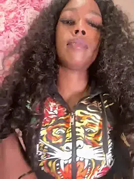 Stripchat Best Webcam of mismialove