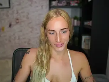 Stripchat Free Porn Cam of Nicolette__Shea_