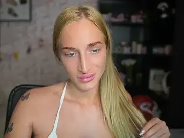 Stripchat Free Porn Cam of Nicolette__Shea_