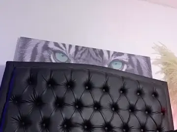 Stripchat Adult Webcams of Scarlet_Hiit