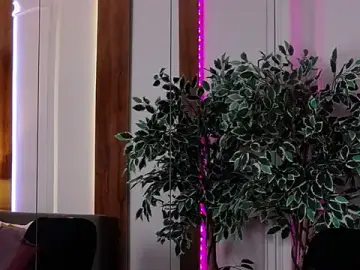 Stripchat Sex Cam of EmyHilton