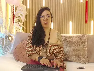 Stripchat Private Sex Chat of Velvet_Curly