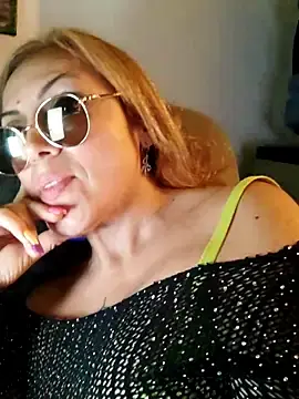 Stripchat Nude Webcam of Gatithaaa