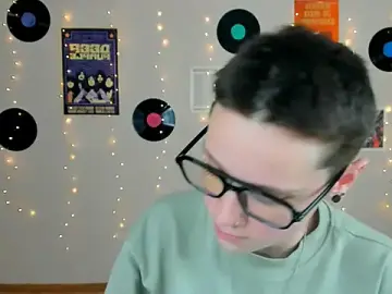 Stripchat Free Porn Cam of emi_fade