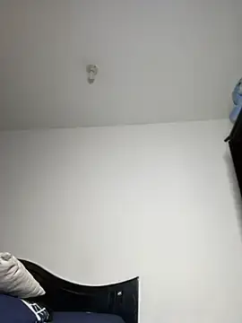 Stripchat Free Porn Cam of Amelie-RedHoney