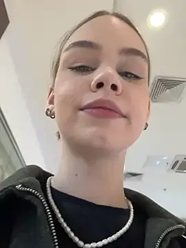 Stripchat Adult Webcams of Street_young