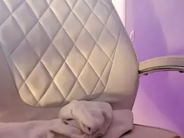 Stripchat Live Sex Cam of akura011