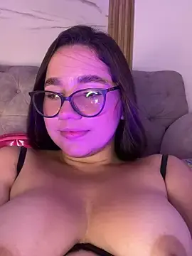 Stripchat Live Sex Cam of mia_khalaf