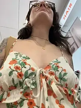 Stripchat Adult Webcams of BeautifulMesss