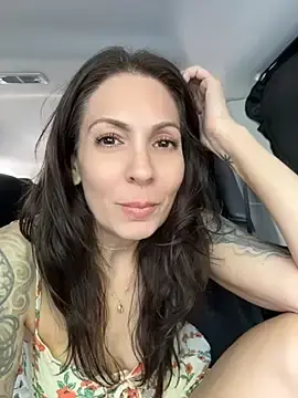 Stripchat Live Sex Cam of BeautifulMesss