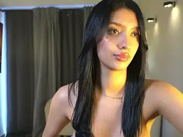 Stripchat Live Porn of kendall_ruiz