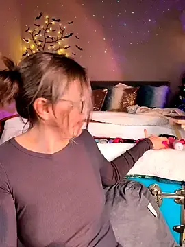 Stripchat Free Live Porn of MaiseKnox