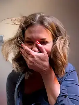 Stripchat Free Live Porn of MaiseKnox