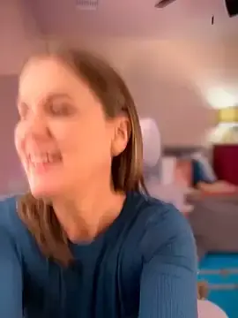 Stripchat Free Porn Cam of MaiseKnox