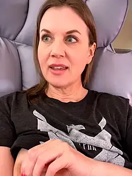 Stripchat Live Sex Cam of MaiseKnox