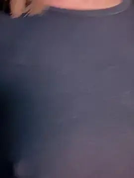 Stripchat Live Sex Cam of MaiseKnox