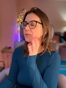 Stripchat Free Porn Cam of MaiseKnox